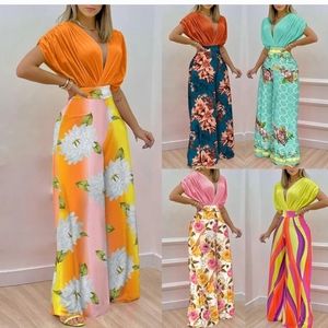 Fashion 2 pieces set outfit new size S strech material.